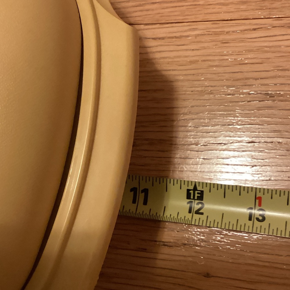 Tupperware Gold Food Storage Container - Picture 8 of 9